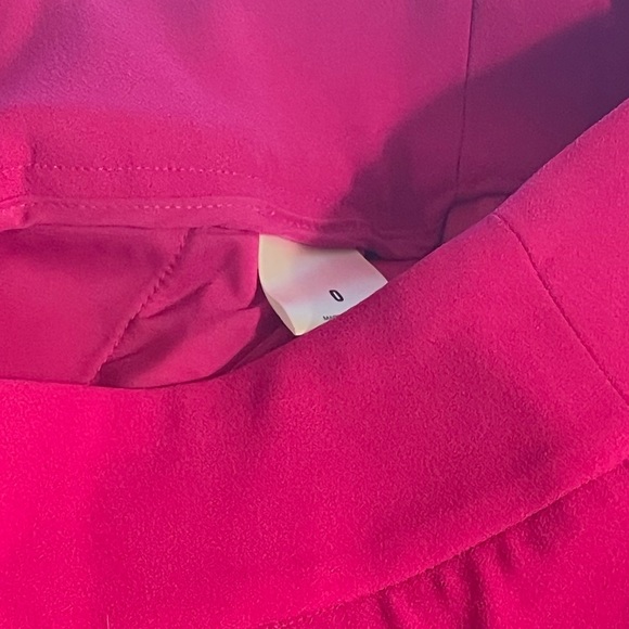 Stylist Super High Waisted Pleated Tailored Shorts - Picture 7 of 7